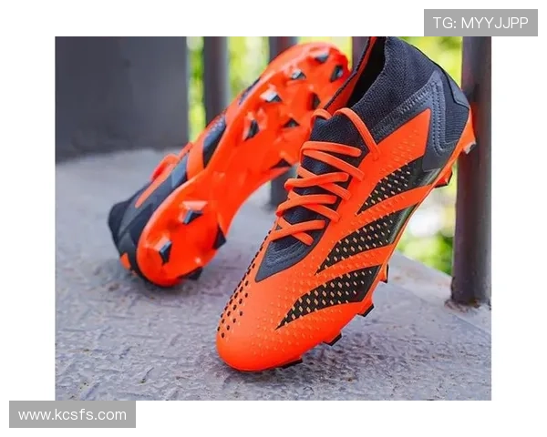 足球明星推荐的tf足球鞋选择指南助你提升球技与表现 足球明星推荐的tf足球鞋选择指南助你提升球技与表现