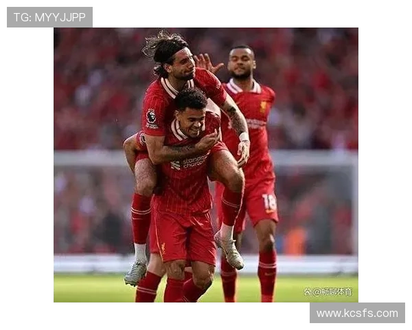 人品差的足球明星背后的故事与争议揭示了体育界的阴暗面